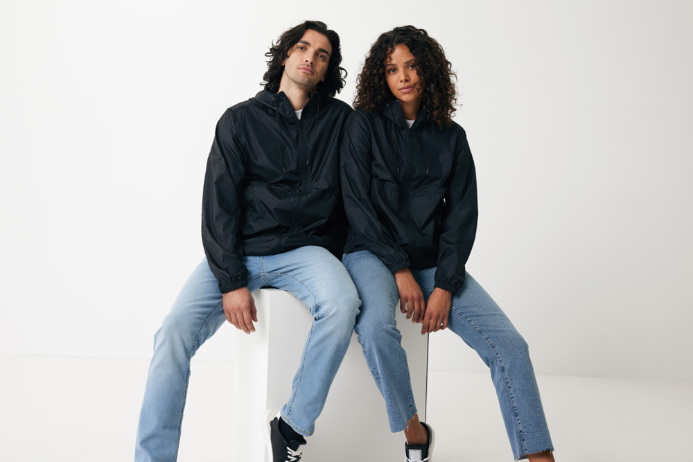 IQONIQ Logan gerecycled polyester lichtgewicht jas