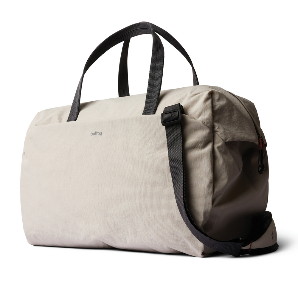 Bellroy Lite Duffel - beige (± PMS Warm Grey 1)
